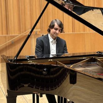 Miguel Serrano - Aulas de Piano - Venteira