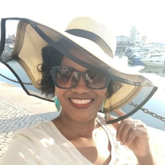 Um toque de brilho! - Serviços de Engomadoria - Montenegro