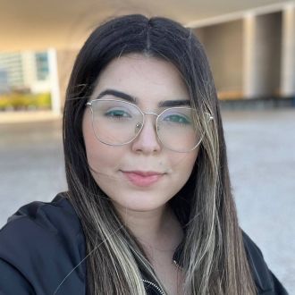 Empregada de limpeza e cuidados com animais de estimação - Cabeleireiros e Barbeiros - Leiria