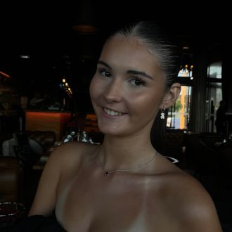 Inês carvalho - Pet Sitting e Pet Walking - Sines