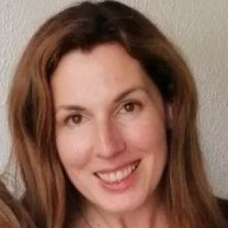 Tomo conta de criança em casa a partir dos dois anos - Babysitter - Rio de Mouro