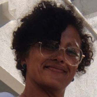 Míriam Alves - Cat Sitting - Encarnação