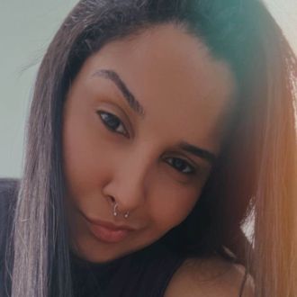 Aline - Empresas de Mudanças - Torres Vedras