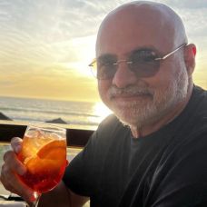 Marcos N. - Limpeza e Manutenção de Calhas