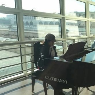 Piano teacher - Aulas de Música - Amarante