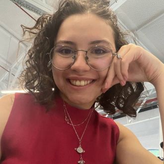 Maria Santos - Multi-Subject Tutoring - Ajuda