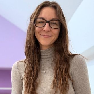 Ms. Ashley - Aulas de Línguas - Torres Vedras