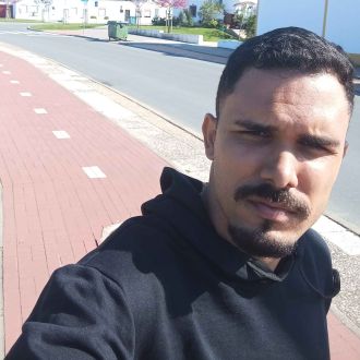 Victor G - Pet Sitting e Pet Walking - Sines
