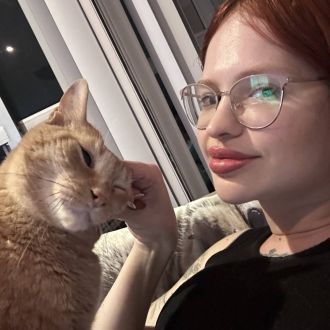 Larissa Ramos - Katzensitter - Estrela