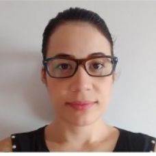 Suzeli Gomes - Babysitting - fixando.pt