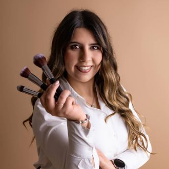 Ana CF Gomes Makeup - Cabeleireiros e Maquilhadores - Anadia