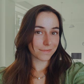Inês Dias - Gestora de Redes Sociais - planeamento, design e edição de vídeo - Designer Gráfico - Alfragide