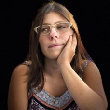 Constança Breyner - Babysitter - Ajuda