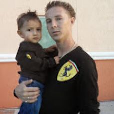 Leonardo G. -