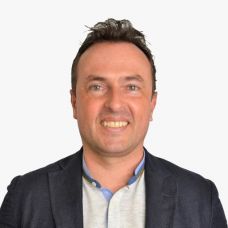 Yann M. - Electricista