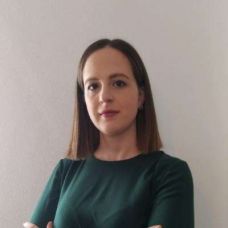 Andreia Oliveira - Marketing Digital - Arentim e Cunha