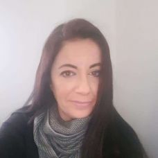 Valéria Tania Novellino - Línguas - Guarda