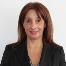 Zélia Sá - Formação em Gestão e Marketing - Paredes