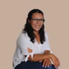 Sara Carpinteiro - Especialista em Marketing Digital e Lançamentos - Escrita e Transcrição - Bragança