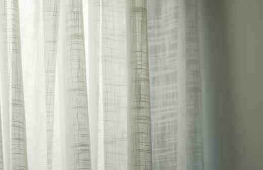 Instalação ou Substituição de Cortinas - Estantes