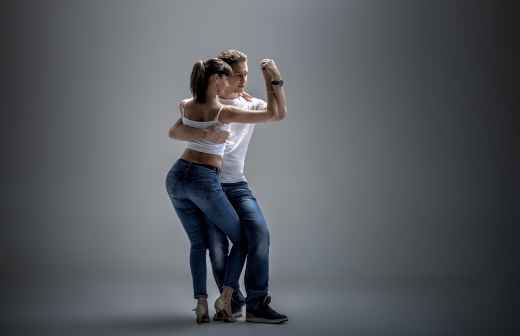 Aulas de Kizomba - Atividade