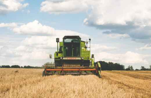 Aluguer de Equipamento Agrícola - Equipa
