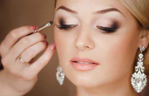 Maquilhagem para Casamento - Cosmetologista