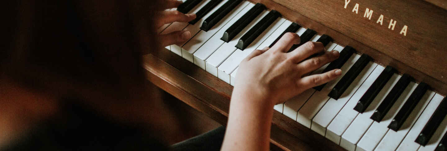 Aula de Teclado Adulto  Aula de Teclado Infantil