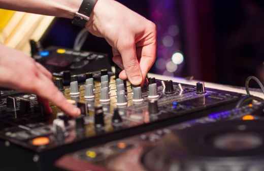 DJ para Festas e Eventos - Máquinas de Lavar Roupa