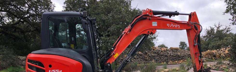 ALMEIDA E COSTA TERRAPLANAGEM E CONSTRUÇÕES - Fixando