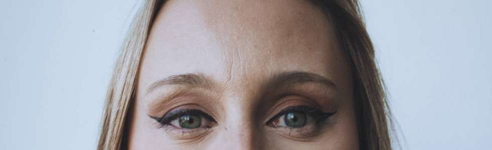 Raquel Brandão - Beauty and Make Up - Fixando