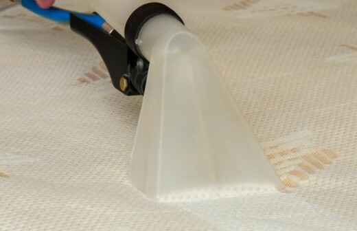 Mattress Cleaning - Cleening