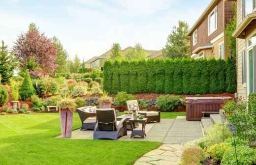 Outdoor Landscape Design - Newnham Paddox
