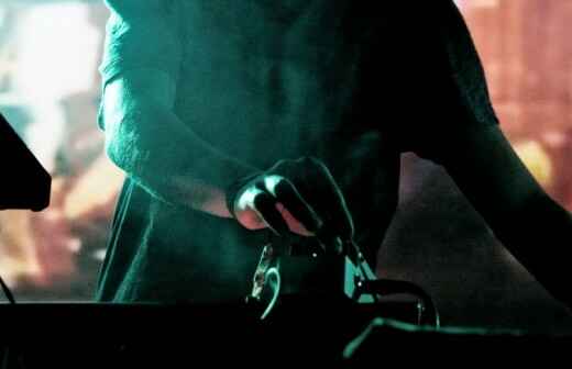 Spanish Music DJ - Eaton Constantine